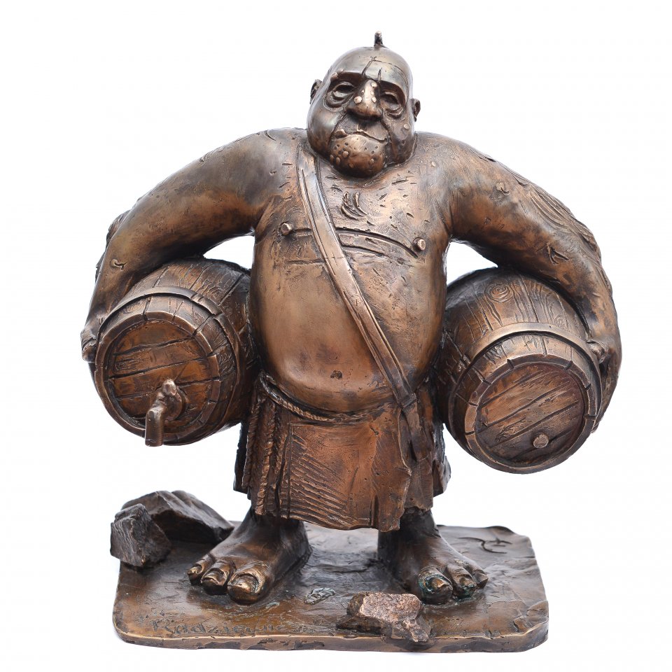 Zdjęcie przedstawia rzeźbę stolema